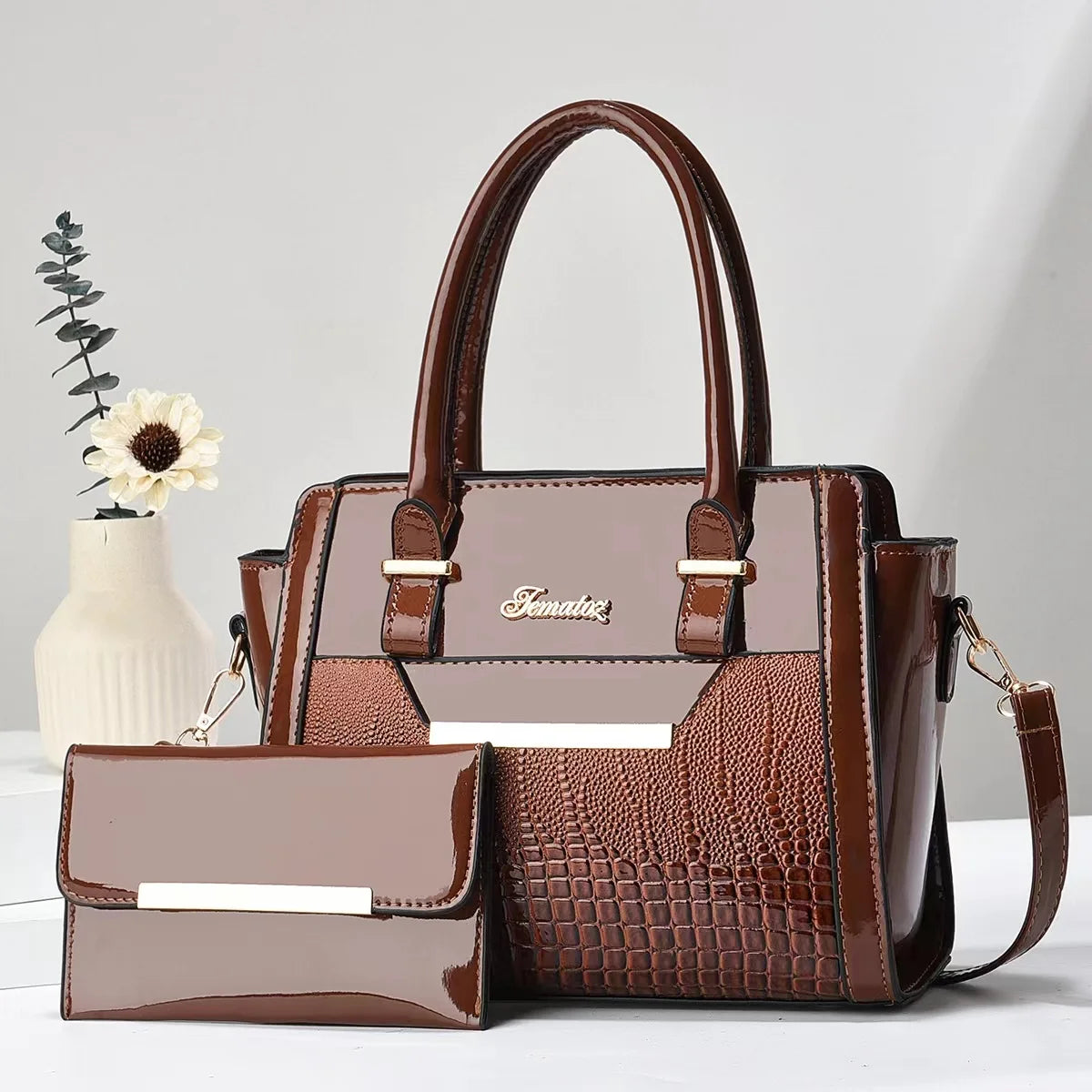 Kit Bolsa feminina crocodilo + carteira de brinde